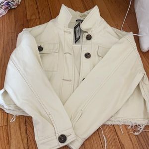 New with tags nastygal women’s jacket (FREE SHIPPING)